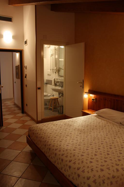 Hotel Casa Hellen Monteforte dʼAlpone Zewnętrze zdjęcie